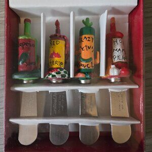 NIB - Tex-Mex cheese spreaders